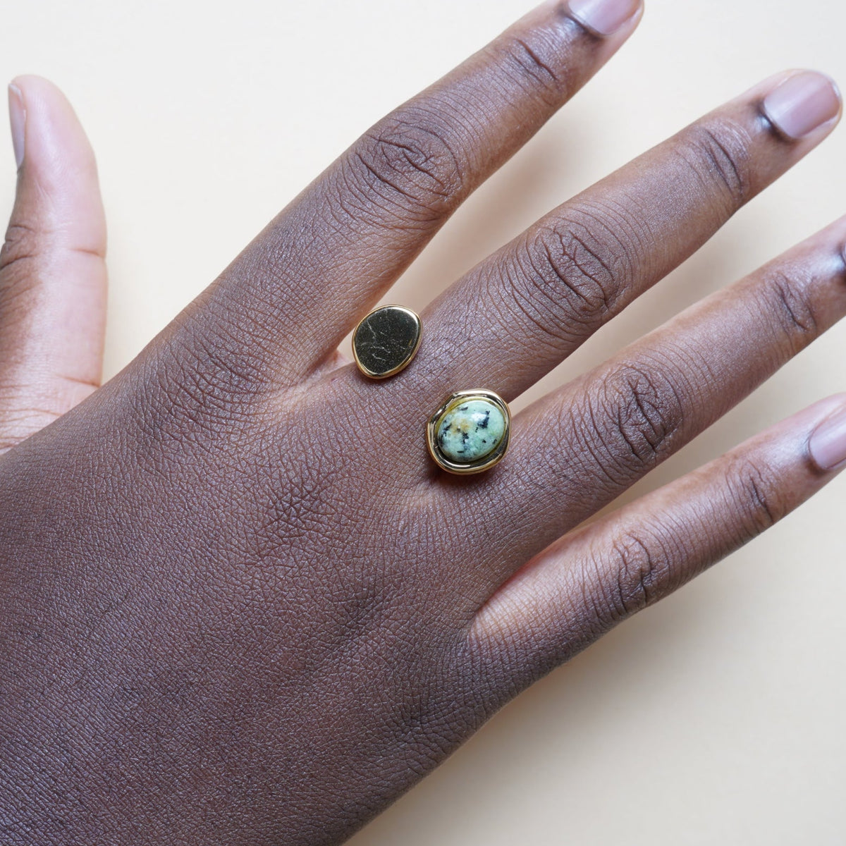 Bague Zyra perle verte - Takkay Paris